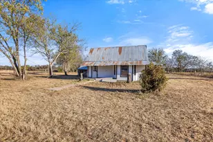 733 Baker St, Dublin, TX 76446 - Photo 2
