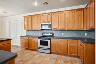 10354 Waterbury Dr, Providence Village, TX 76227 - Photo 14