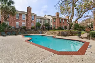 7510 Holly Hill Dr, Dallas, TX 75231 - Photo 24