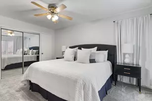 7510 Holly Hill Dr, Dallas, TX 75231 - Photo 16