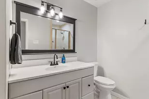 7510 Holly Hill Dr, Dallas, TX 75231 - Photo 20