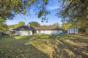 7924 Londonderry Dr, North Richland Hills, TX 76182 - Photo 30