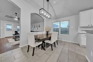 815 Bastrop Dr, Arlington, TX 76002 - Photo 12