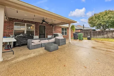 815 Bastrop Drive, Arlington, TX 76002 - Photo 32