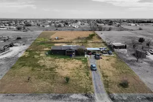 458 Co Rd 2131, Valley View, TX 76272 - Photo 2