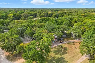 402 N Shady Ln, Gordonville, TX 76245 - Photo 6