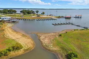 402 N Shady Ln, Gordonville, TX 76245 - Photo 4