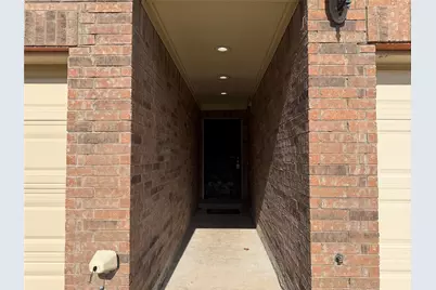 4005 Preferred Place, Dallas, TX 75237 - Photo 2