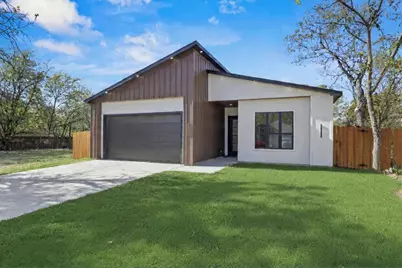 726 Pangburn, Grand Prairie, TX 75051 - Photo 2