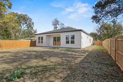 726 Pangburn, Grand Prairie, TX 75051 - Photo 26