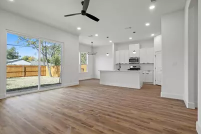 726 Pangburn, Grand Prairie, TX 75051 - Photo 10