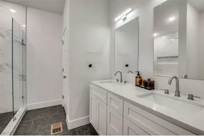 2325 Budd Street, Dallas, TX 75215 - Photo 10