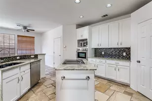 220 Bricknell Ln, Coppell, TX 75019 - Photo 14