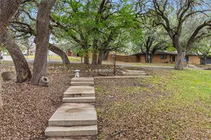 3904 Oakdale Dr, Brownwood, TX 76801 - Photo 36