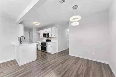 8455 Sugarberry Road, Dallas, TX 75249 - Photo 12