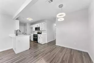 8455 Sugarberry Rd, Dallas, TX 75249 - Photo 12