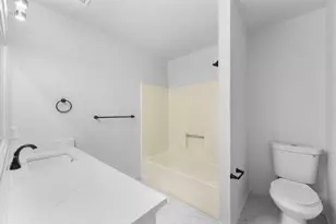 8455 Sugarberry Rd, Dallas, TX 75249 - Photo 22