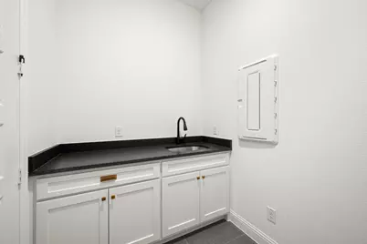 4728 Hawthorn Hills Lane, Arlington, TX 76005 - Photo 16