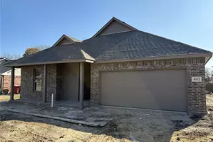 481 W Jefferson St, Van Alstyne, TX 75495 - Photo 1