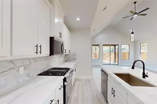 1609 Sharon St, Arlington, TX 76010 - Photo 8