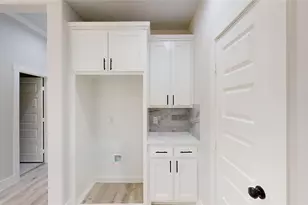 1609 Sharon St, Arlington, TX 76010 - Photo 26