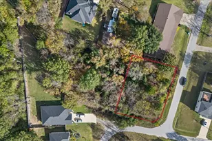 720 Oahu Loop, Tool, TX 75143 - Photo 1