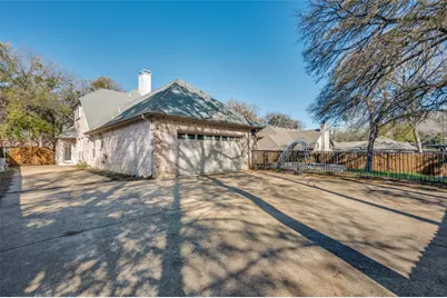 8720 Racquet Club Drive, Fort Worth, TX 76120 - Photo 12