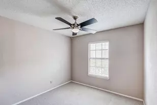 983 Acorn Dr, Lewisville, TX 75067 - Photo 16