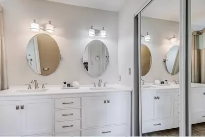 983 Acorn Drive, Lewisville, TX 75067 - Photo 12