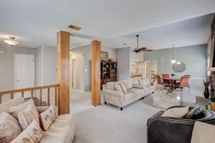 983 Acorn Dr, Lewisville, TX 75067 - Photo 8