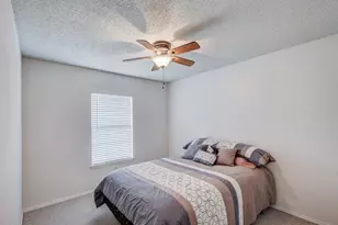 983 Acorn Dr, Lewisville, TX 75067 - Photo 14