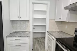 2309 Benbrook Dr, Fort Worth, TX 76110 - Photo 4