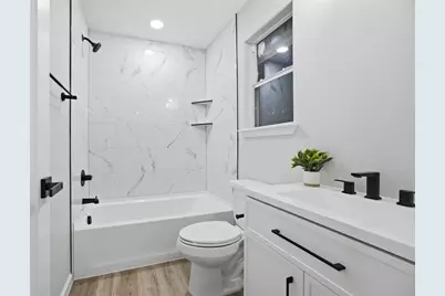 214 W Madison Street, Hillsboro, TX 76645 - Photo 18