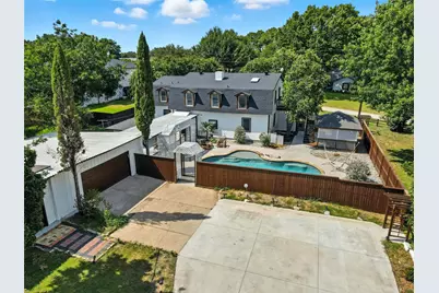 1323 Dublin Street, Grapevine, TX 76051 - Photo 2