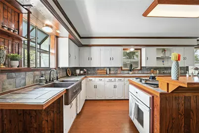 1323 Dublin Street, Grapevine, TX 76051 - Photo 36