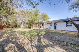 521 Mesquite Ave, Crowley, TX 76036 - Photo 38