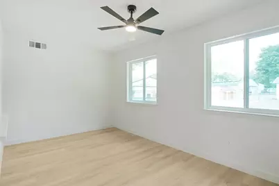 7937 Trimble Drive, Fort Worth, TX 76134 - Photo 14