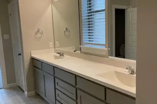 5529 Blue Point Ln, Garland, TX 75043 - Photo 8