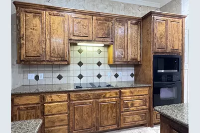 4008 Huron Court, Granbury, TX 76048 - Photo 10