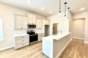 625 Charlotte Ln, Burleson, TX 76028 - Photo 10