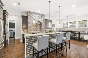 11236 Brady Oaks Ct, Fort Worth, TX 76135 - Photo 8