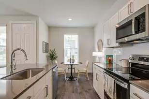 801 Bluestem Wy, Cedar Hill, TX 75104 - Photo 4