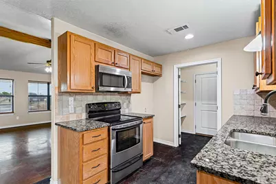 900 Bandera Trail, Granbury, TX 76048 - Photo 12