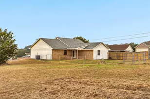 900 Bandera Trail, Granbury, TX 76048 - Photo 32