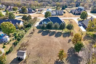 7701 Oak Creek Ln, Denton, TX 76208 - Photo 36