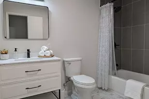 1406 Eastus Dr, Dallas, TX 75208 - Photo 12