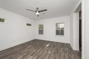 3733 Vineyard Dr, Dallas, TX 75212 - Photo 8