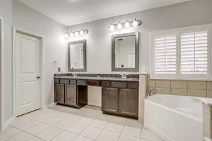 13704 Southern Oaks Dr, Fort Worth, TX 76028 - Photo 14