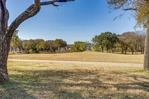 13704 Southern Oaks Dr, Fort Worth, TX 76028 - Photo 4