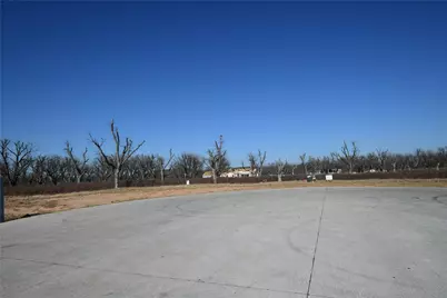 112 Palamino Court, Granbury, TX 76049 - Photo 12